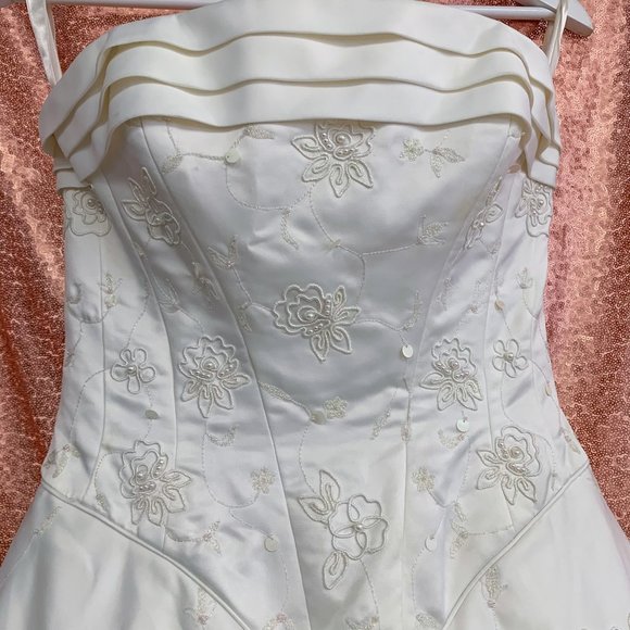 Rena Koh - Picture 7 of 9